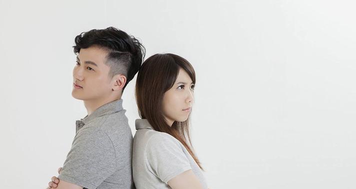 男生的嫉妒心理剖析（了解男生吃醋的表现与原因）