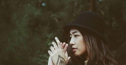 如何挽回女友闹分手（成功挽回女友的15个方法）
