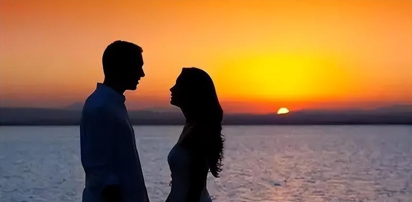 面对怀疑妻子出轨，我应该选择离婚吗？如何处理婚姻中的信任危机？