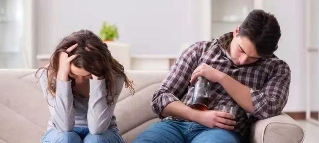 男人出轨的迹象有哪些？如何发现男人已经出轨？