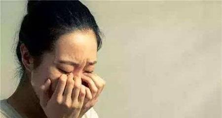 老公总是怀疑老婆出轨是什么心理？如何解读这种心理状态？