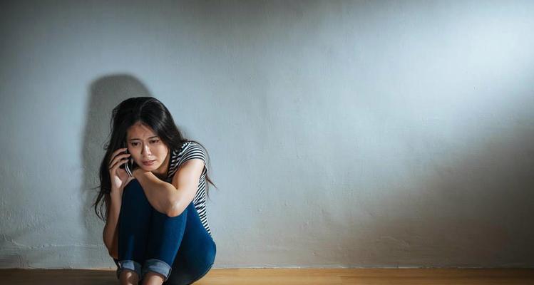 面对老婆出轨我该如何应对？寻求帮助的正确步骤是什么？