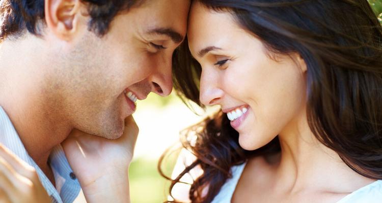 面对老婆出轨的痛苦该怎么办？如何处理婚姻危机？