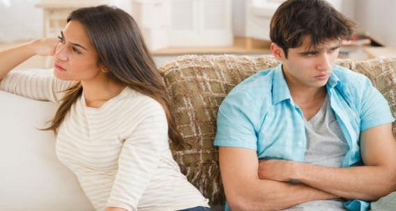 面对老婆出轨应该怎么办？如何处理婚姻中的背叛？