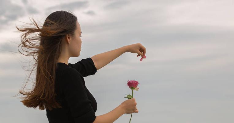 如何处理老婆出轨后的心理阴影？走出困境的正确步骤是什么？