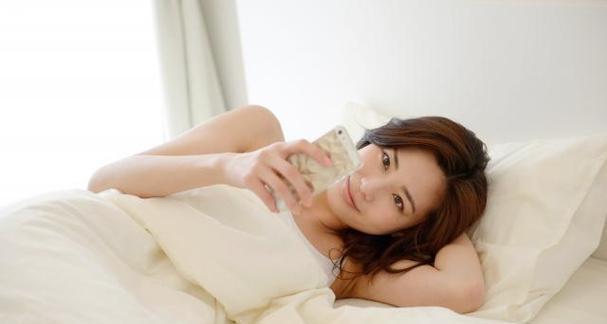 老婆婚内出轨怎么处理最好？寻求法律帮助的步骤是什么？