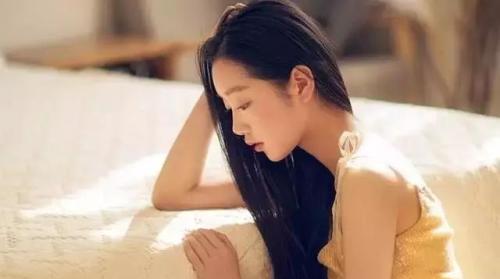 女朋友出轨了怎么办？分手还是挽回？