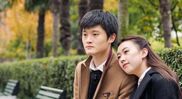 女朋友拉黑我了说不爱了怎么办？挽回必看方法是什么？