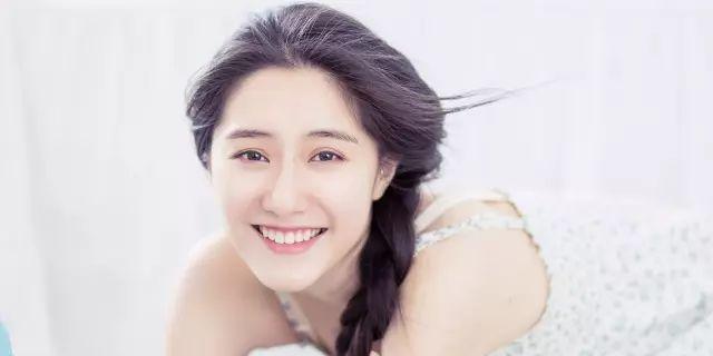 女朋友说不爱了我不舍得放她走怎么挽回？挽回爱情的有效方法有哪些？