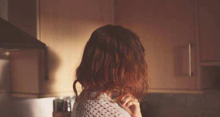 女朋友累了想分手怎么挽回？有效挽回感情的策略是什么？