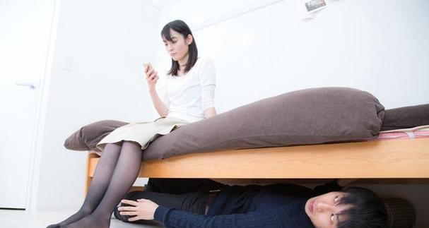 女人出轨的征兆有哪些？这4个习惯能透露什么信息？