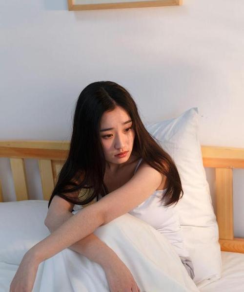 女人身体出轨的征兆是什么？如何预防和处理？