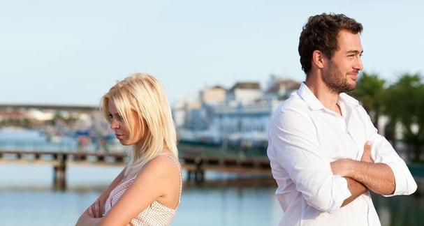 夫妻冷战了该怎么办？如何有效沟通化解僵局？