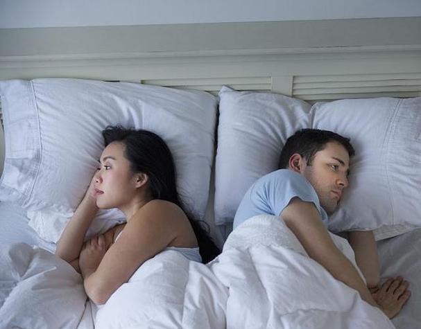 夫妻如何建立正确的两性观念？两性关系中常见的误区有哪些？