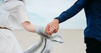 挽回老公离婚之心的正确方法？如何修复婚姻关系？