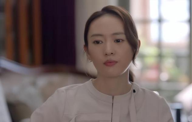 如何改善与男友姐姐的关系？化解成见的策略是什么？