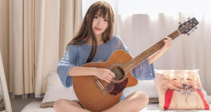 男友和两个女生同住是什么情况？如何处理这种复杂关系？