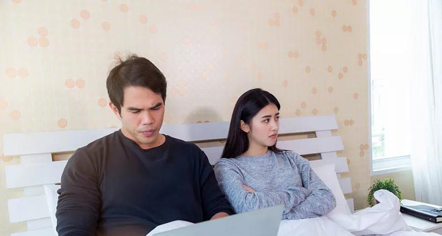 如何处理男友认为我物质的问题？分手前应该考虑哪些因素？