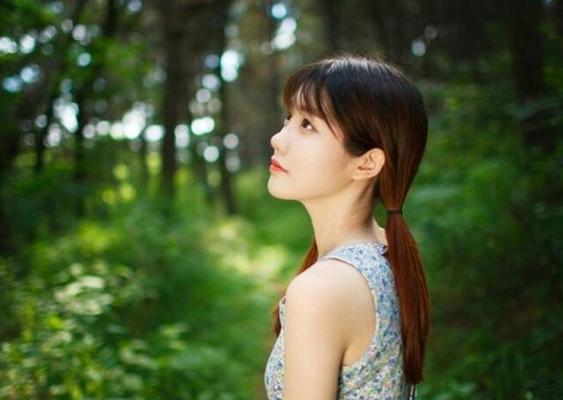 男友让我和他前妻一起生活怎么办？如何处理这种复杂关系？