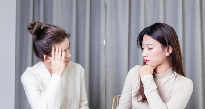 如何应对男友因家庭压力想分手的情况？