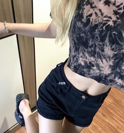 高街女帝拍照姿势是什么梗？怎么拍出高街风？