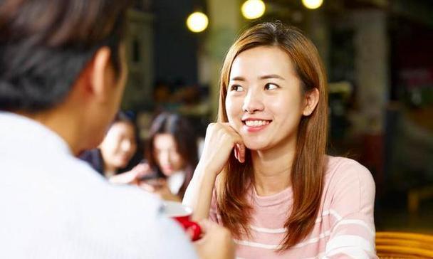 高情商女人如何撩男人？什么叫做情商？