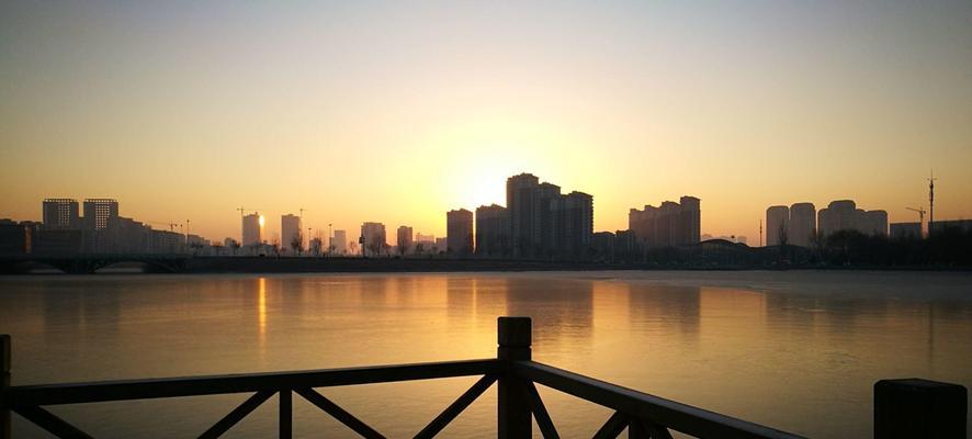 你存在我深深的脑海里是什么歌？这首歌的完整歌词是什么？