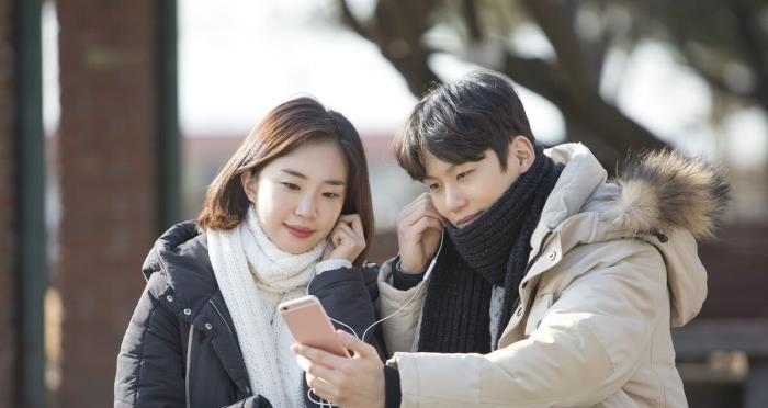 女人爱上一个男人的标准是什么？如何判断女性的情感倾向？