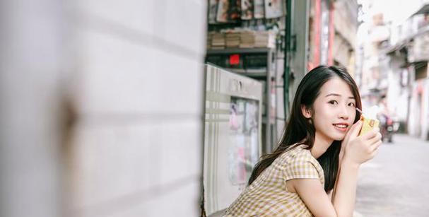 分手后怎样让女友回心转意？有效挽回感情的策略是什么？