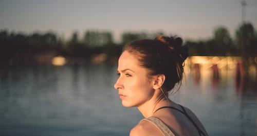把女友宠坏了我该怎么办？如何调整过度宠爱的关系？